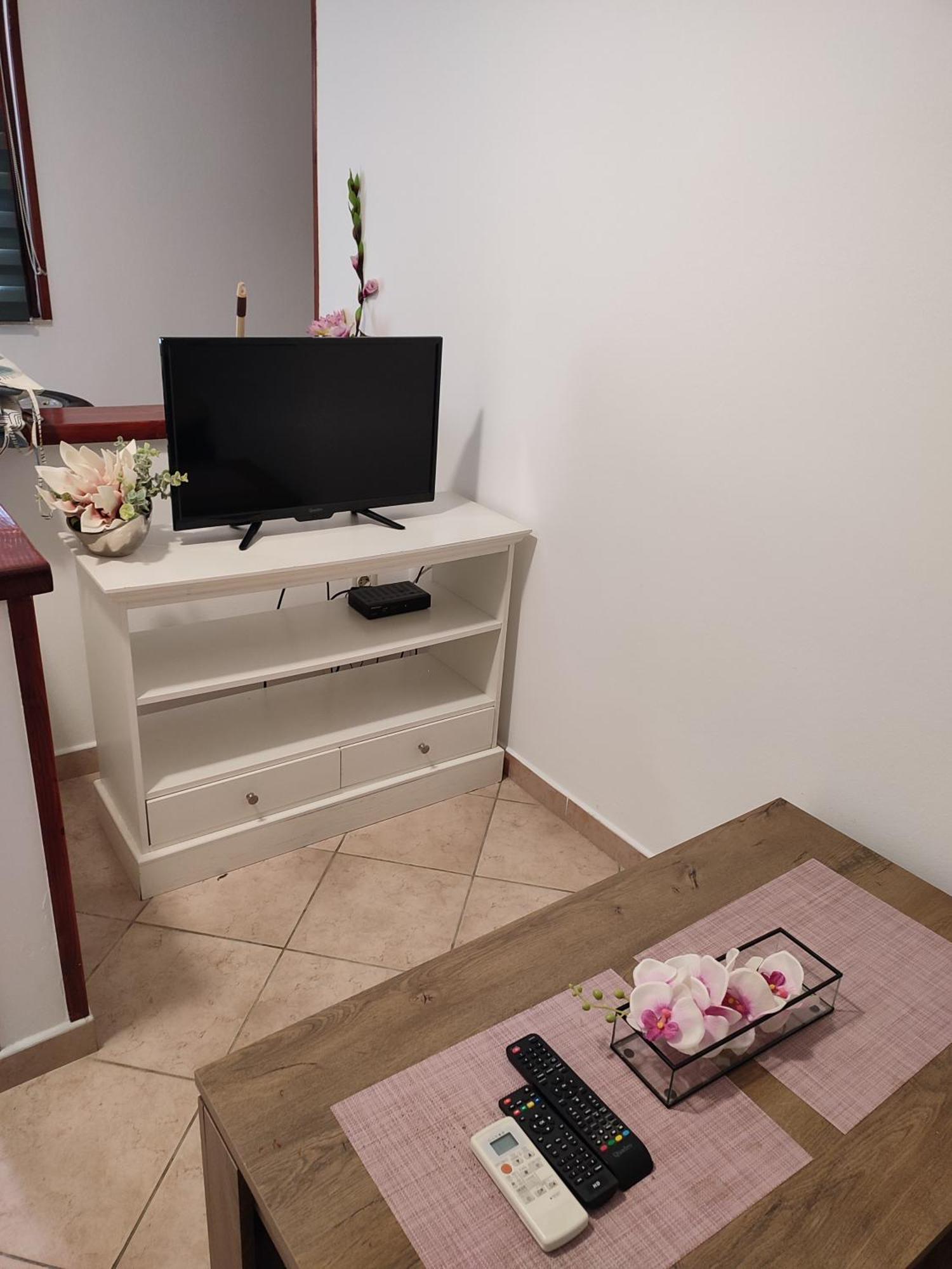 Apartment Nina 1 *